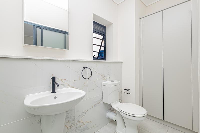 To Let 3 Bedroom Property for Rent in Sandown Western Cape